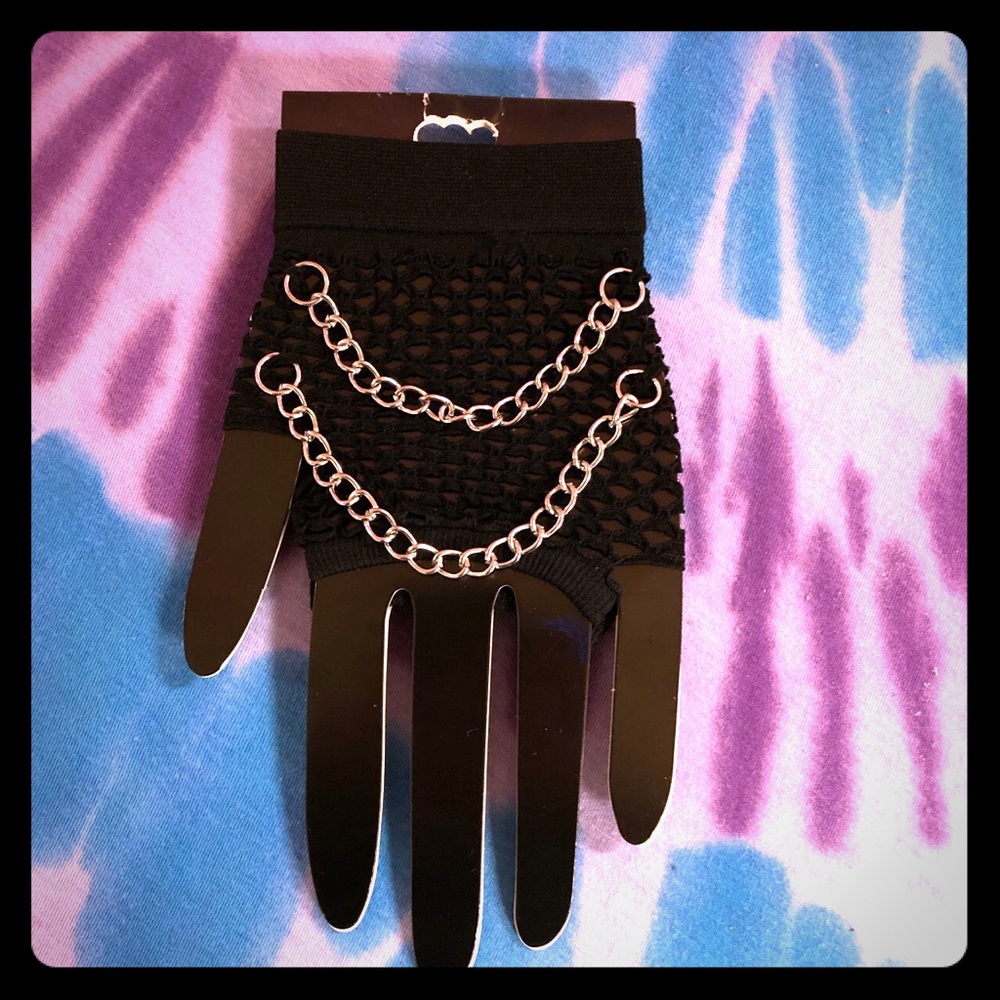 Chained fishnet fingerless gloves